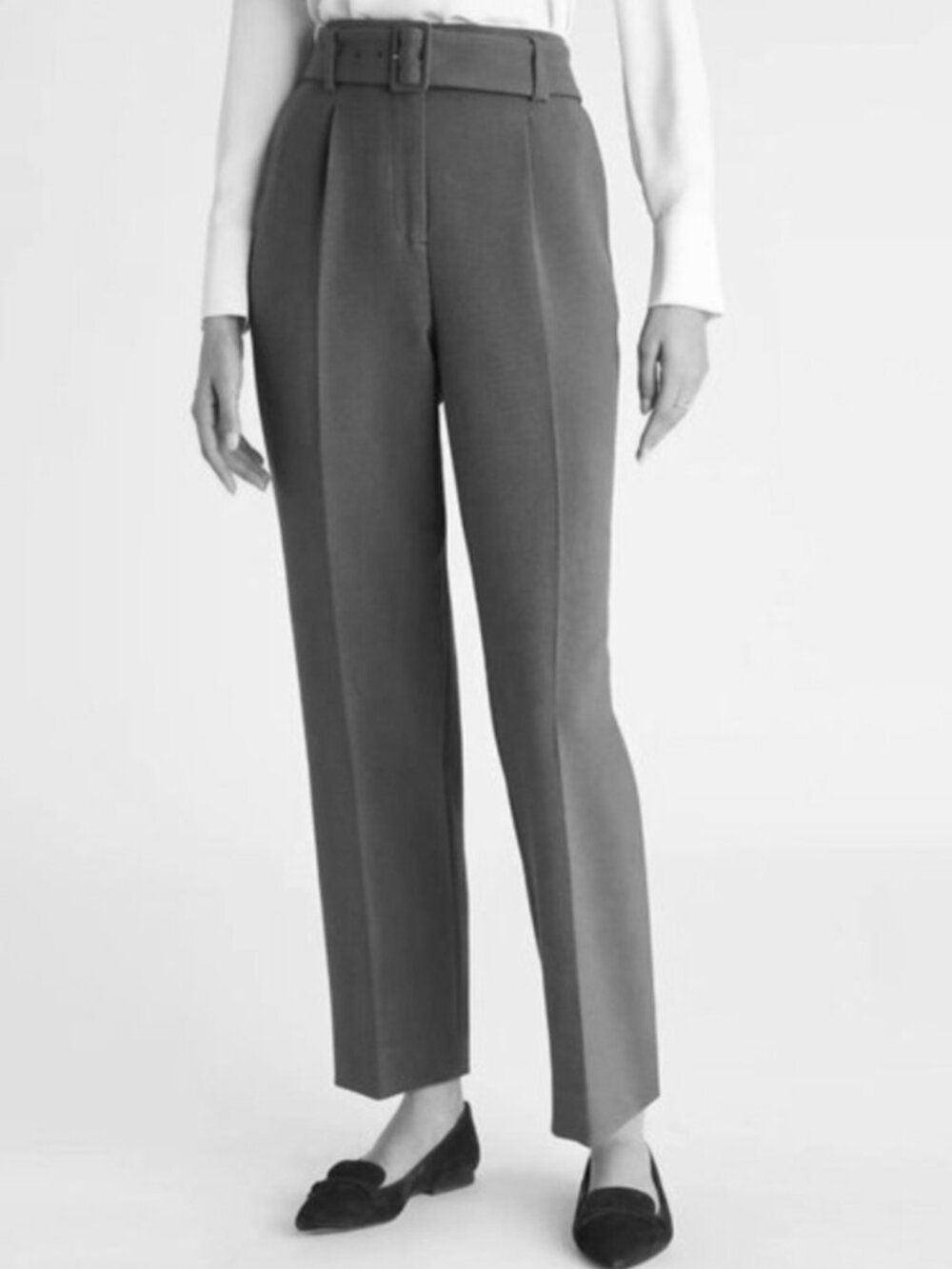 Ann Taylor High Rise Belted Taper Dress Pants in Sharp Gray, size 2
